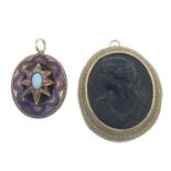 Late 19th century black cameo pendant,