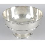 An Edwardian silver punch or rose bowl,