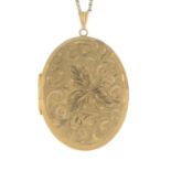 A 9ct gold foliate engraved locket,