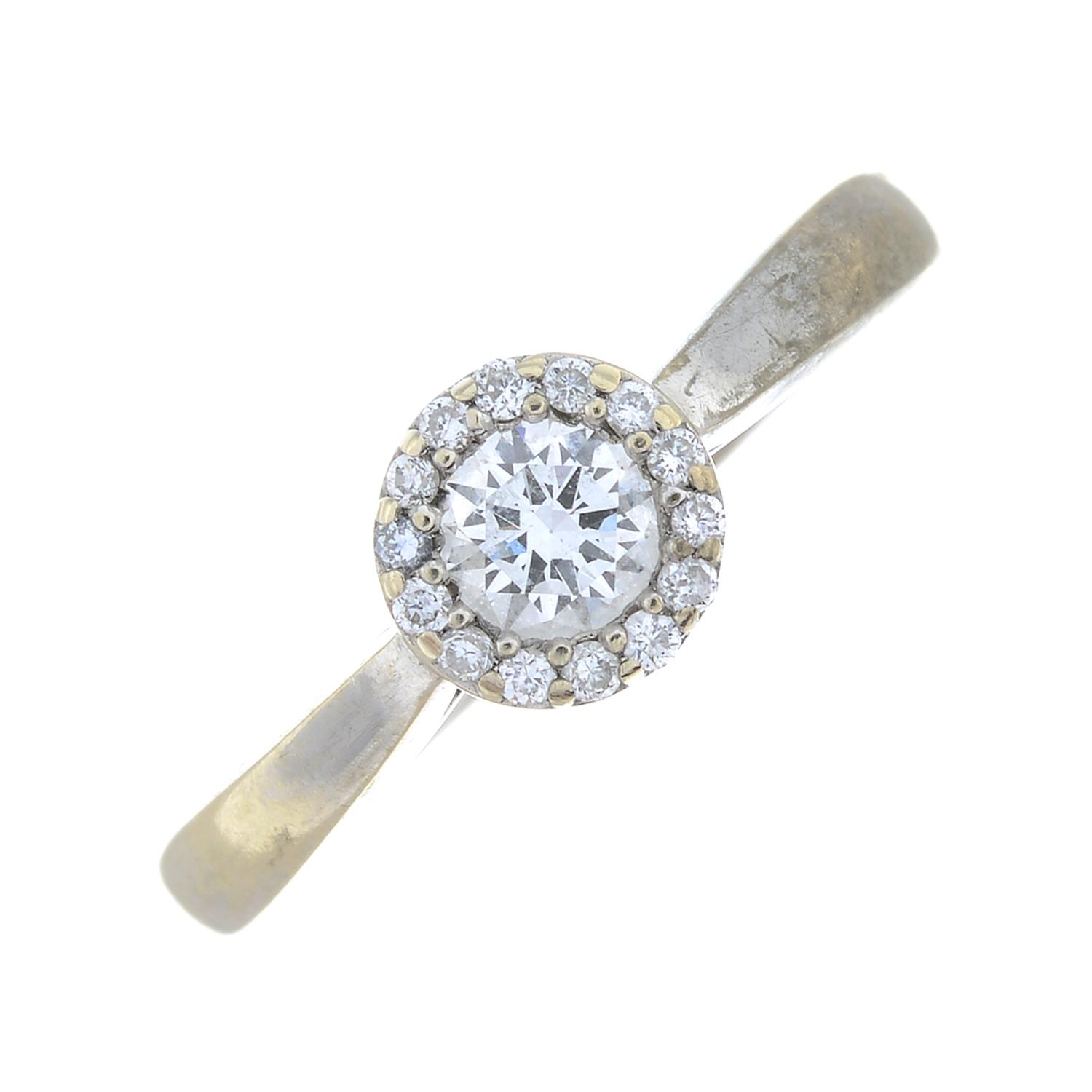 A brilliant-cut diamond cluster ring.Principal diamond estimated weight 0.25ct,