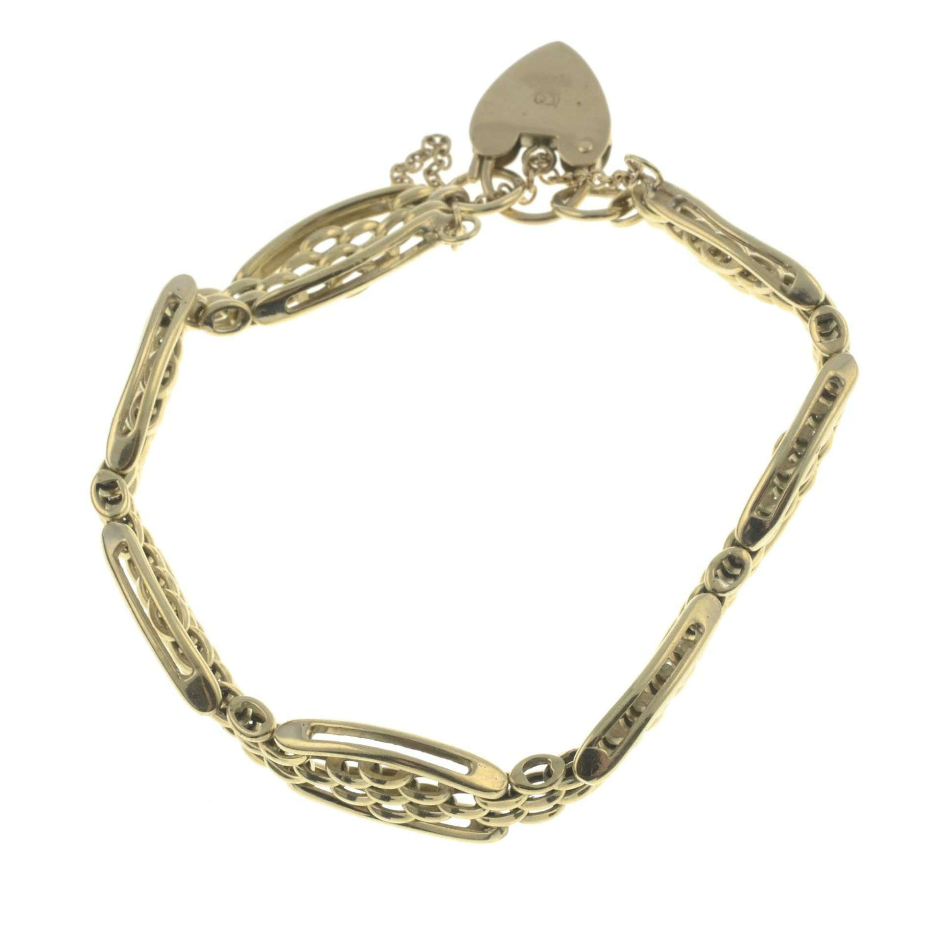 A 9ct gold fancy brick-link bracelet, - Bild 2 aus 2