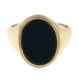 A 9ct gold bloodstone signet ring.Hallmarks for Birmingham, 1960.Ring size U.