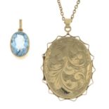 9ct gold blue topaz pendant, hallmarks for 9ct gold, length 2.3cms, 2.3gms.