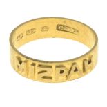 A 1920s 18ct gold Mizpah ring.Hallmarks for Birmingham, 1921.