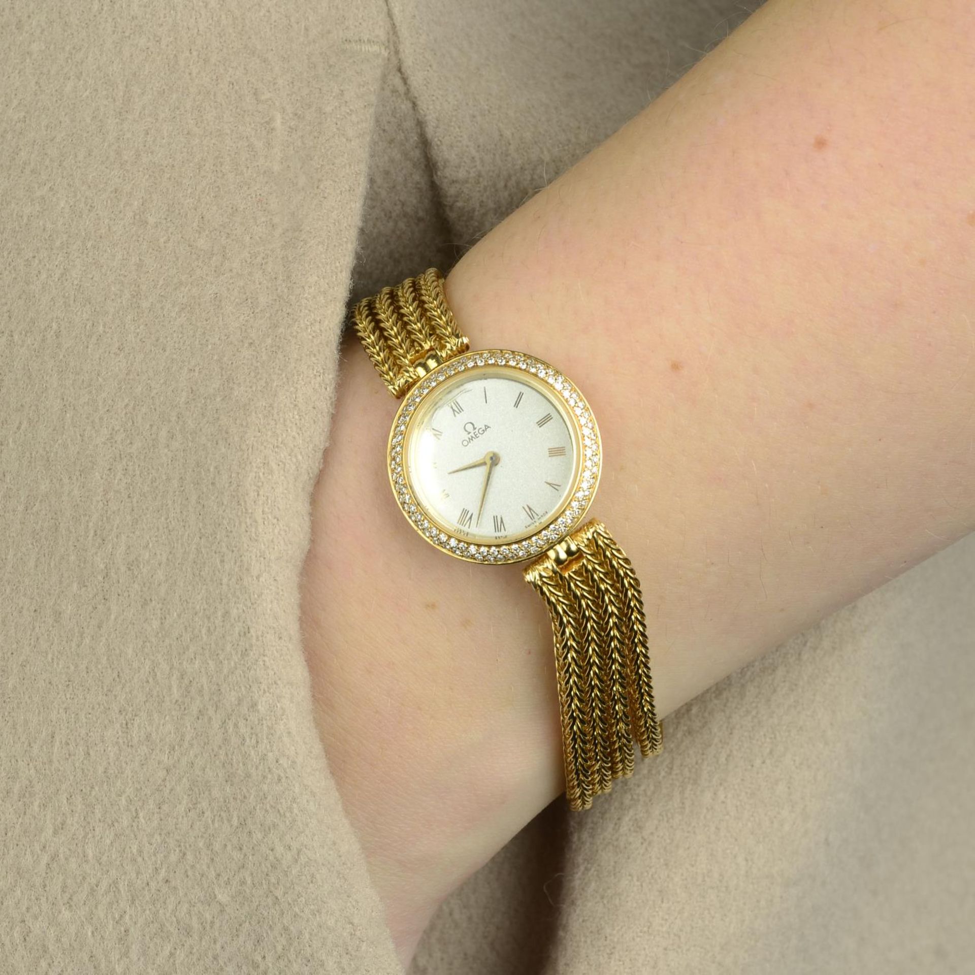 OMEGA - a lady's bracelet watch. - Bild 3 aus 5