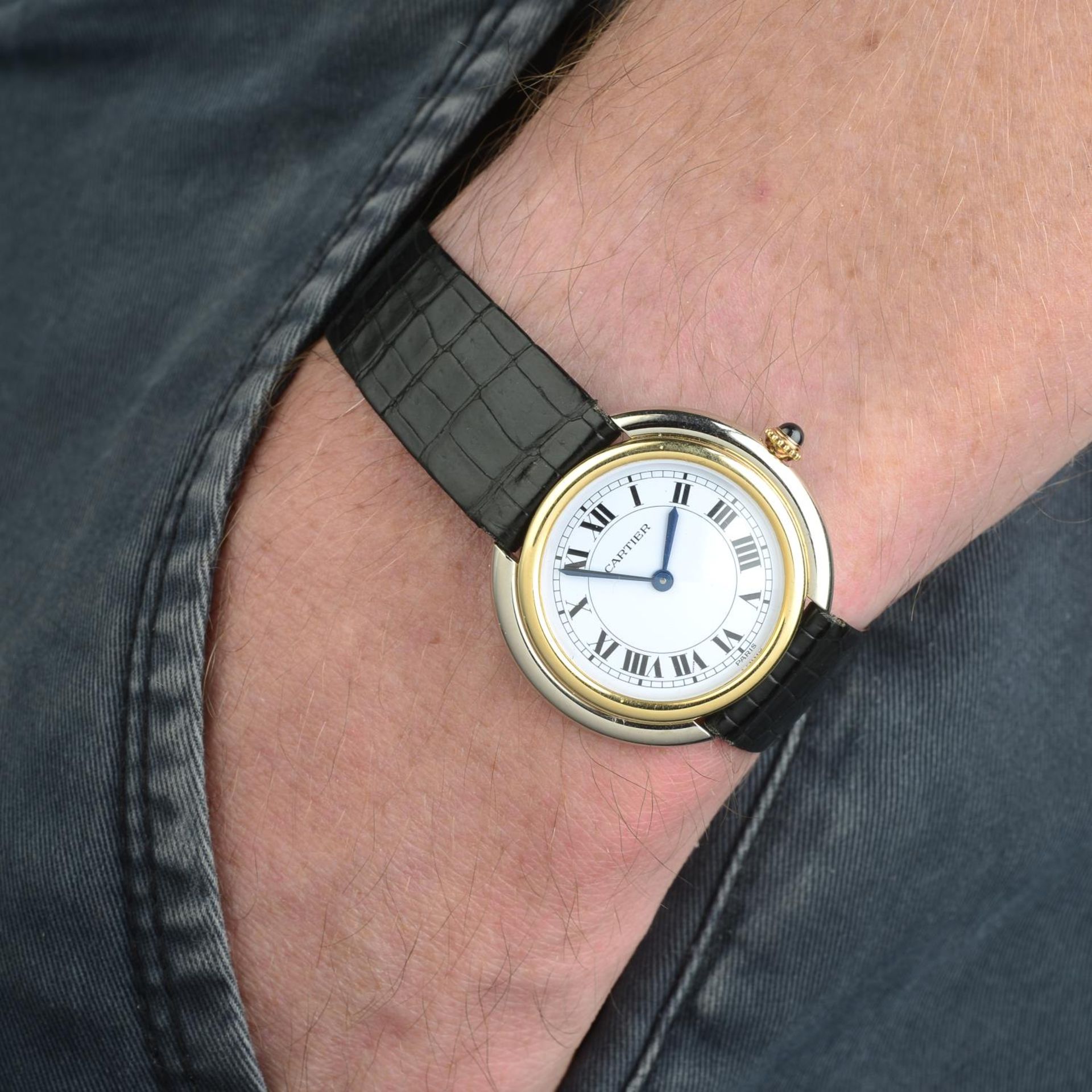 CARTIER - a mid-size Paris Vendome Ronde wrist watch. - Image 3 of 5