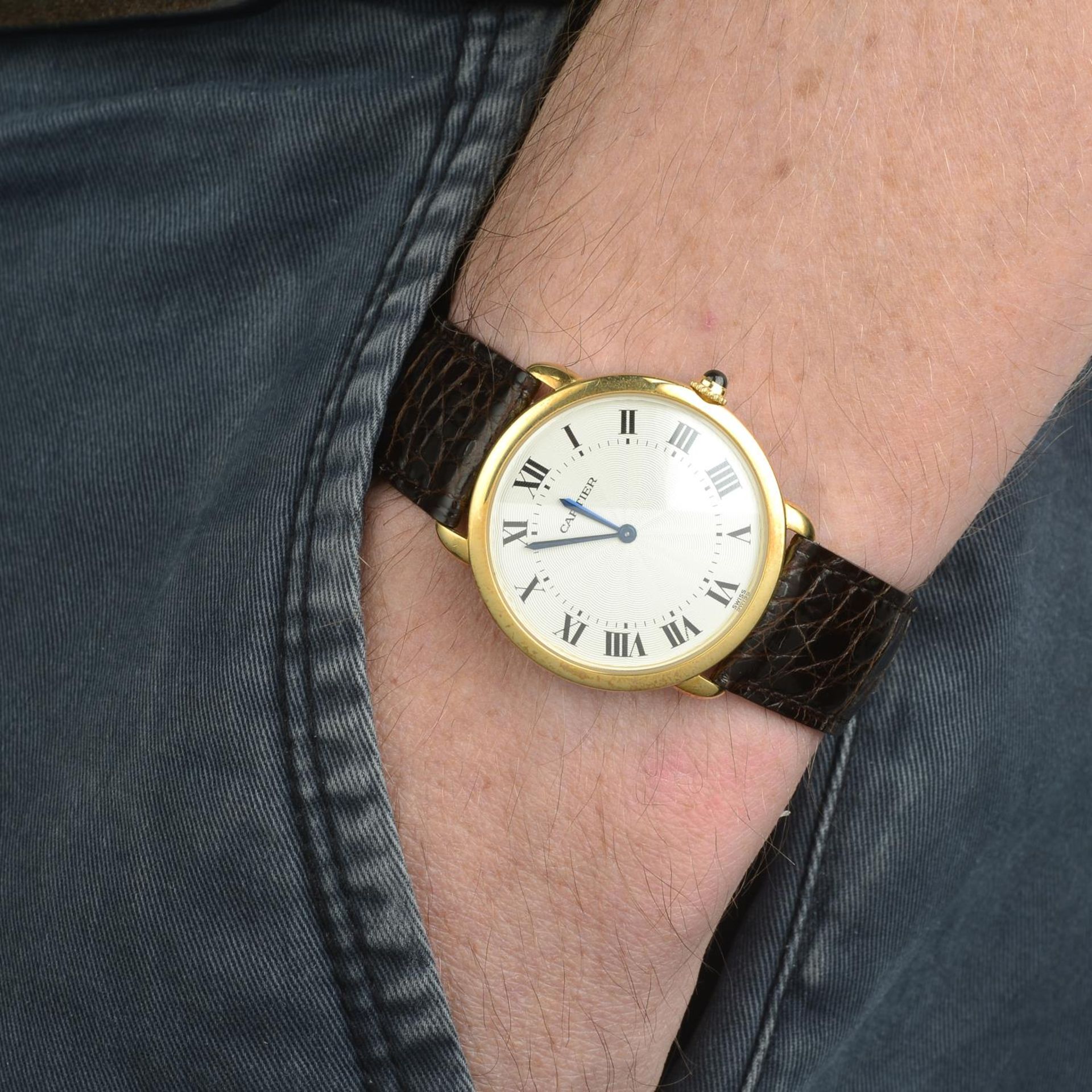 CARTIER - a gentleman's Ronde Louis wrist watch. - Bild 3 aus 5