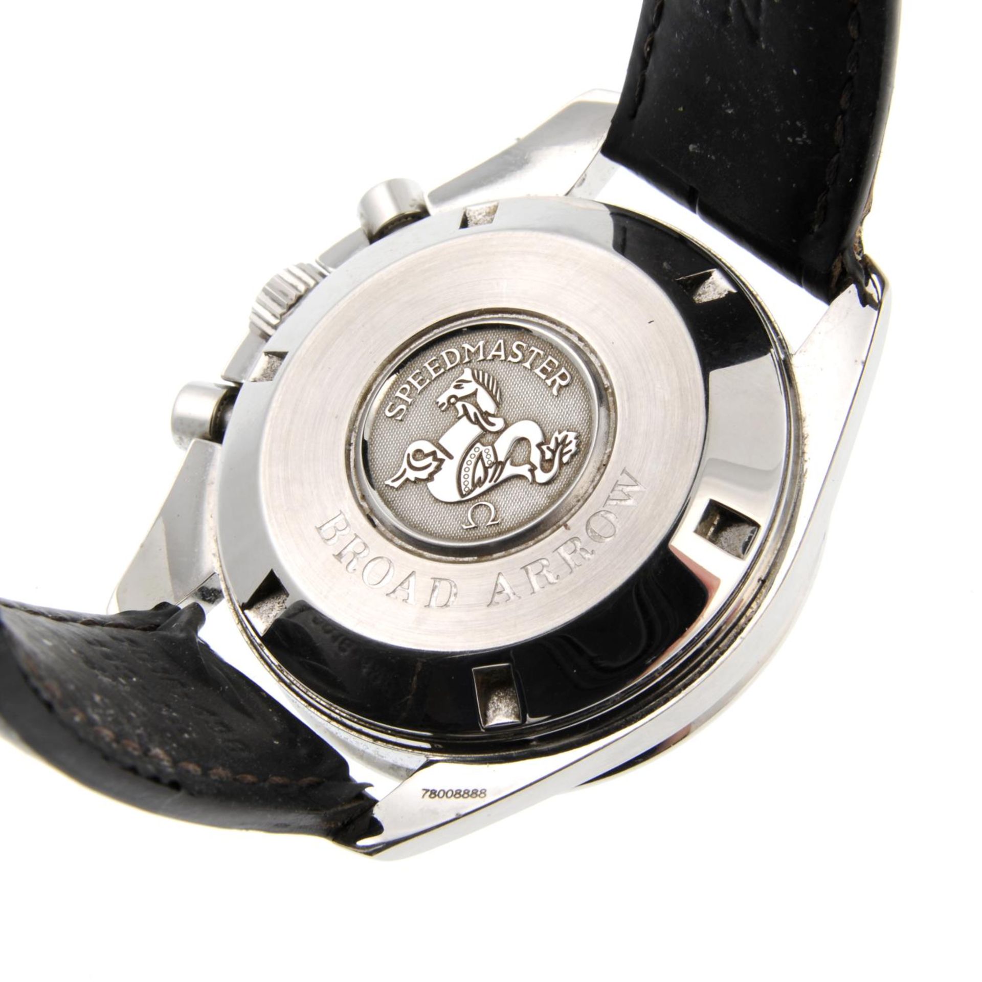 OMEGA - a gentleman's Speedmaster Broad Arrow chronograph wrist watch. - Bild 4 aus 5