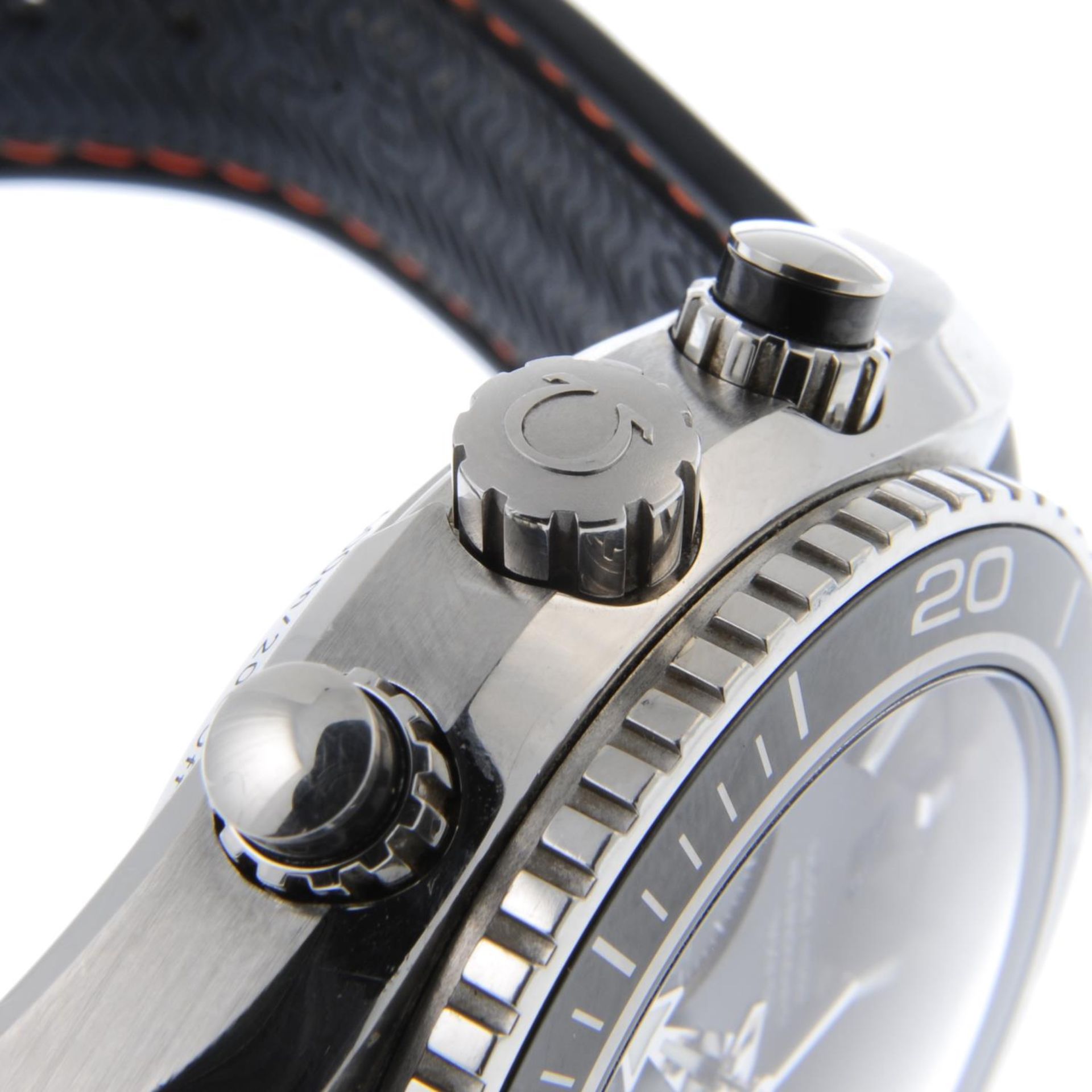 OMEGA - a gentleman's Seamaster Professional 600M Planet Ocean Co-Axial chronograph wrist watch. - Bild 5 aus 5