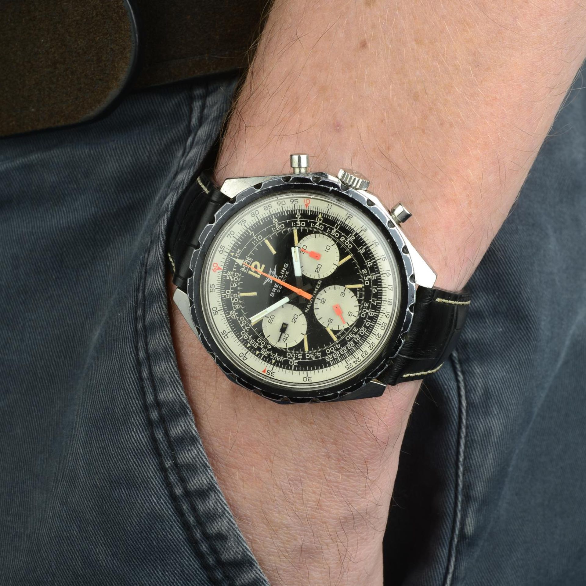 BREITLING - a gentleman's Navitimer chronograph wrist watch. - Bild 3 aus 5