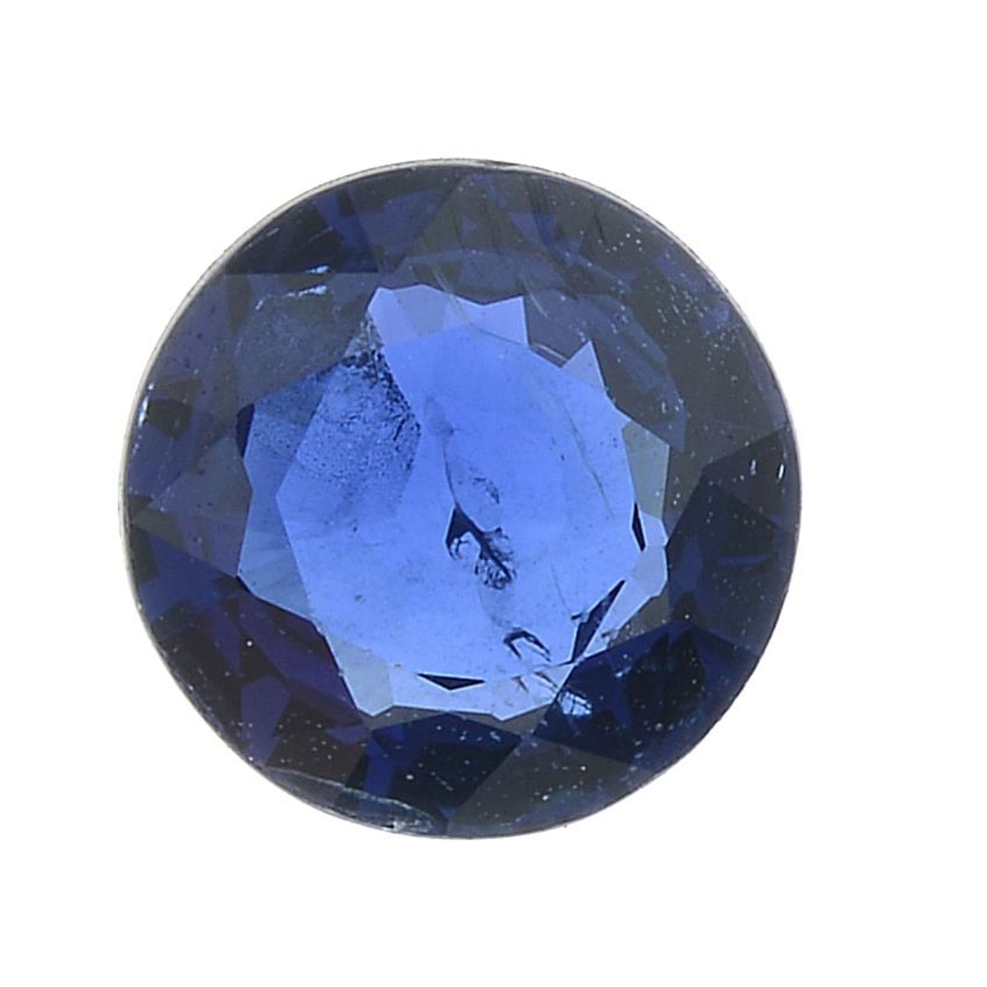 A circular-shape sapphire.