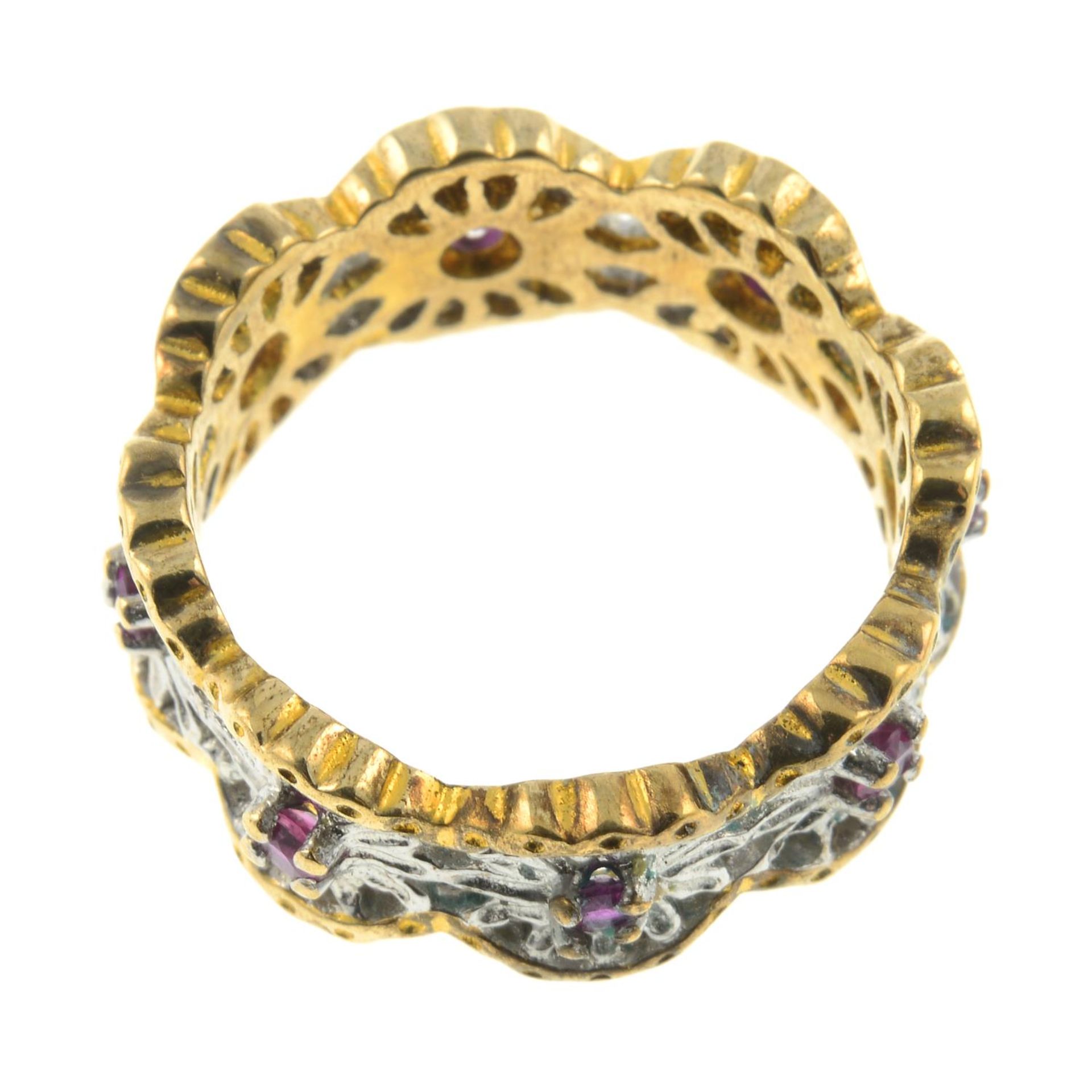 A ruby bi-colour dress ring.Ring size L. - Bild 2 aus 2