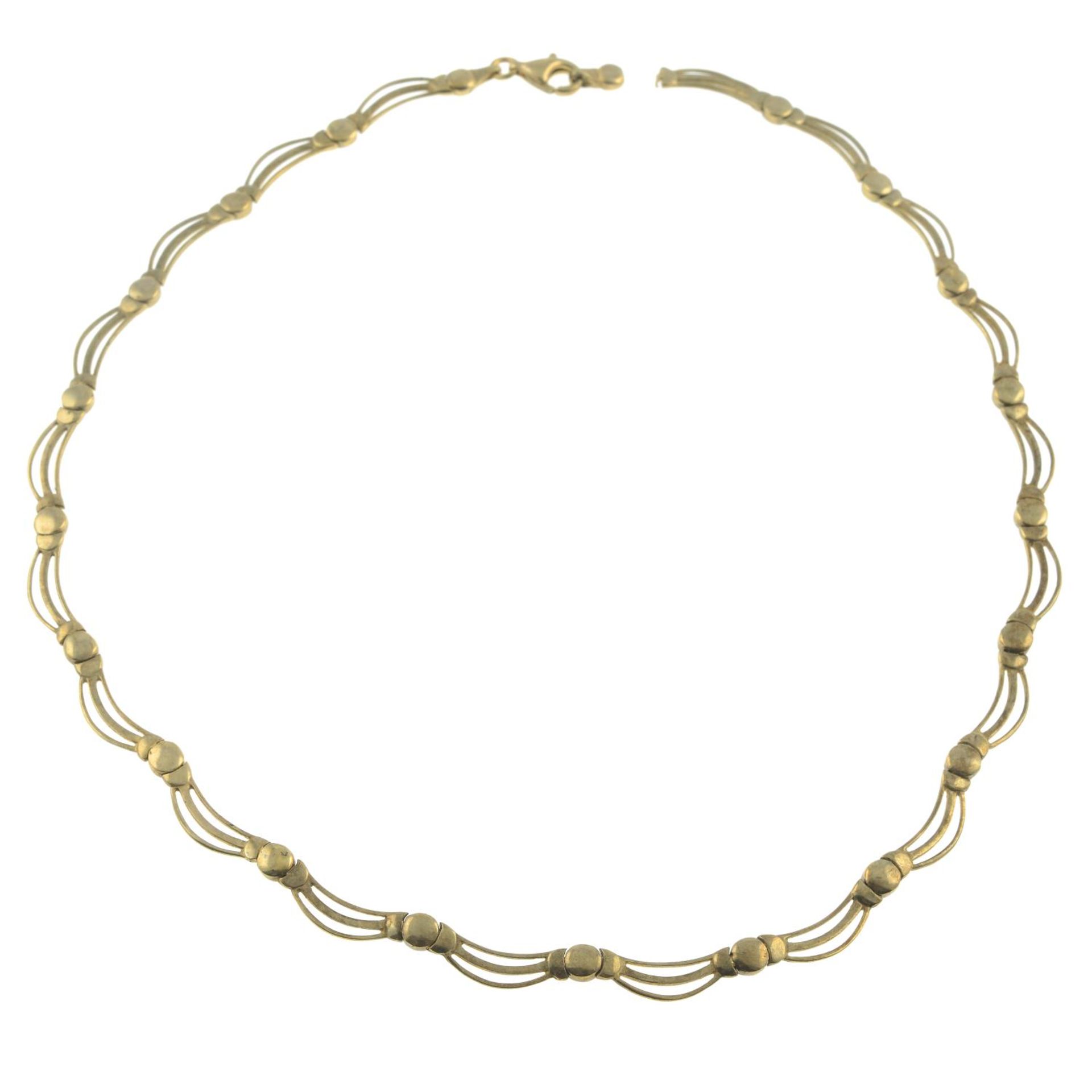 A 9ct gold fancy-link necklace. - Bild 2 aus 2
