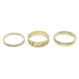 Three 9ct gold rings, hallmarks for 9ct gold, ring sizes T to U, 10gms.