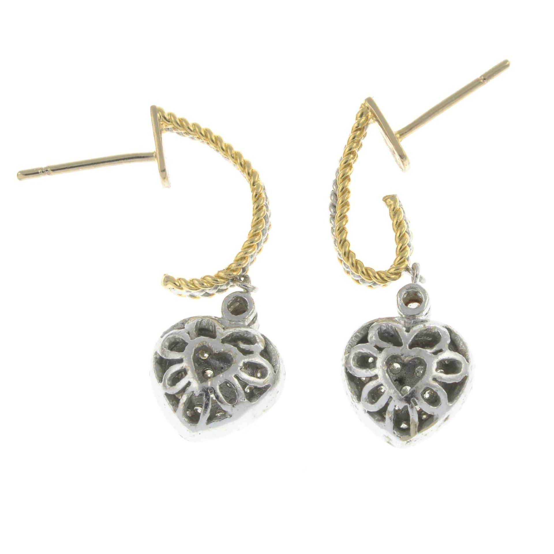 A pair of diamond heart drop bi-colour earrings.Estimated total diamond weight 0.20ct.Length - Bild 2 aus 2