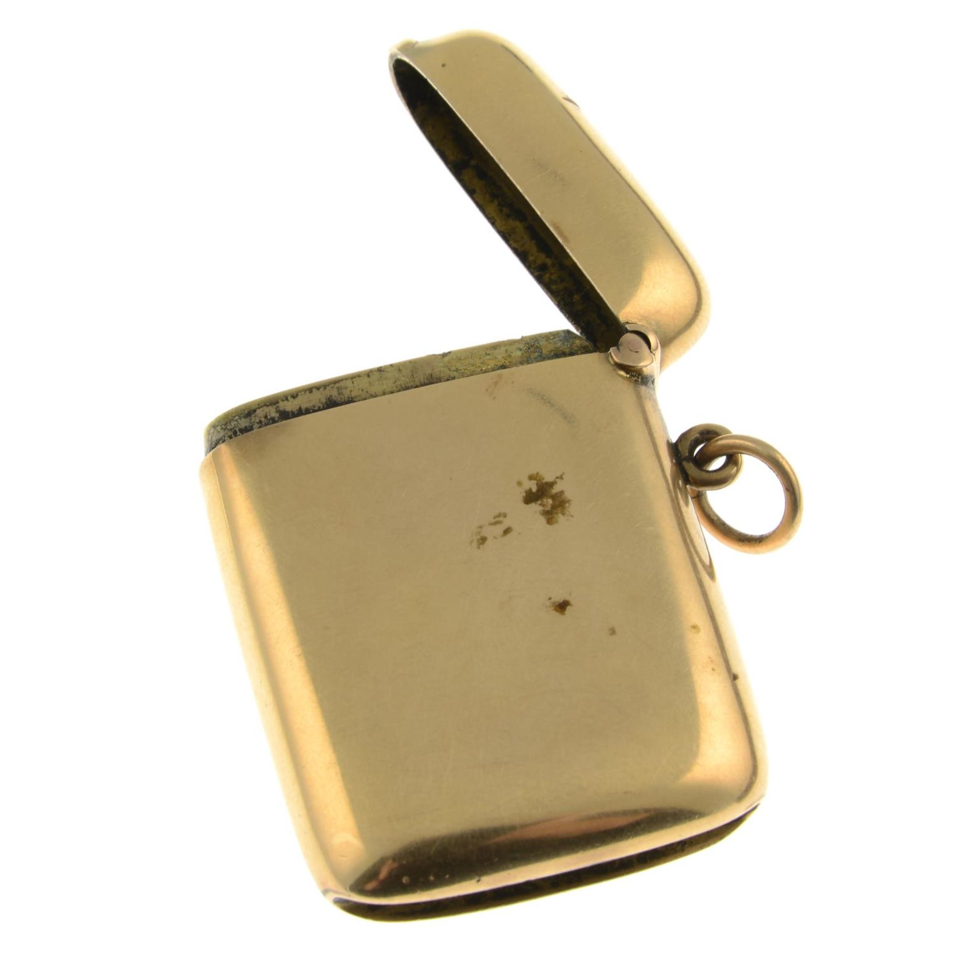 An Edwardian 15ct gold vesta case.Hallmarks for Chester, 1906. - Image 2 of 2