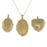 9ct gold oval locket,