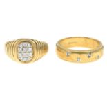 9ct gold cubic zirconia signet ring, hallmarks for 9ct gold, ring size S, 3.8gms.