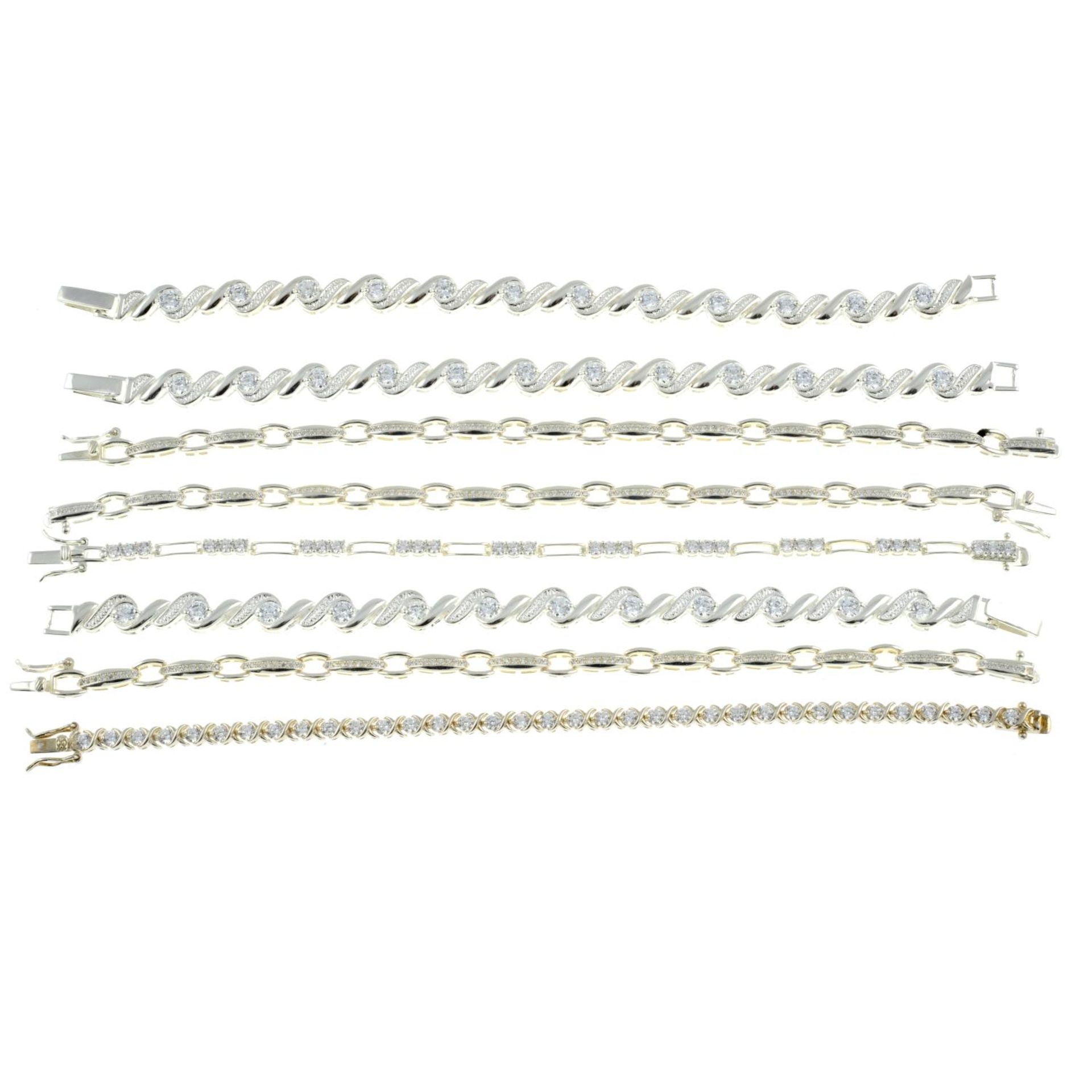 Eight cubic zirconia line bracelets. - Bild 2 aus 2