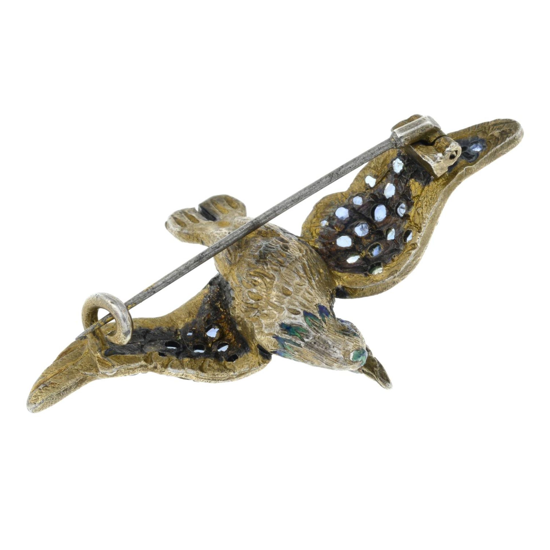 An Austro-Hungarian bird brooch with sapphire and pearl detail.Length 4.5cms. - Image 2 of 2