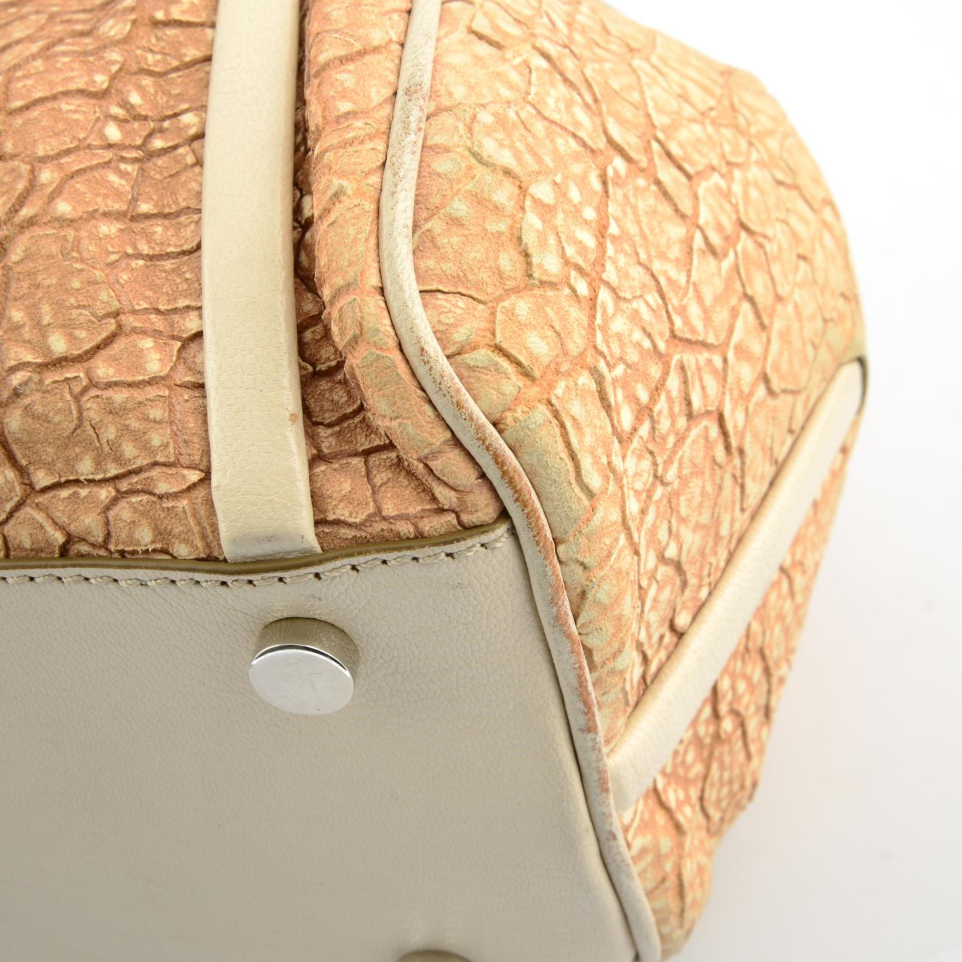 CÉLINE - a textured leather handbag. - Bild 8 aus 9