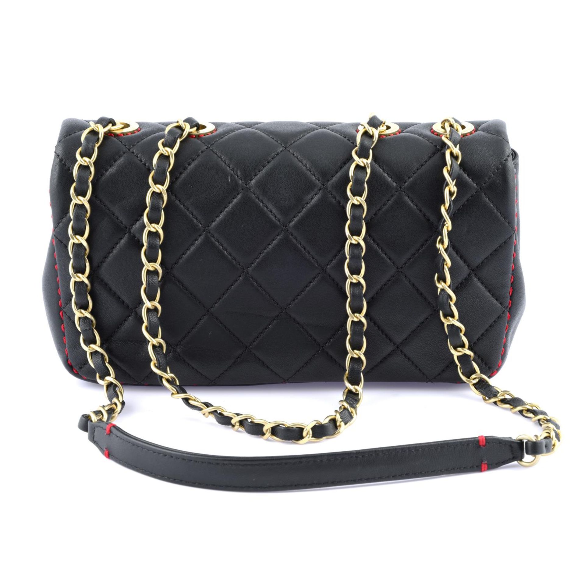 CHANEL - a quilted Small Flap handbag. - Bild 2 aus 4