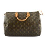 LOUIS VUITTON - a Monogram Speedy 35 handbag.