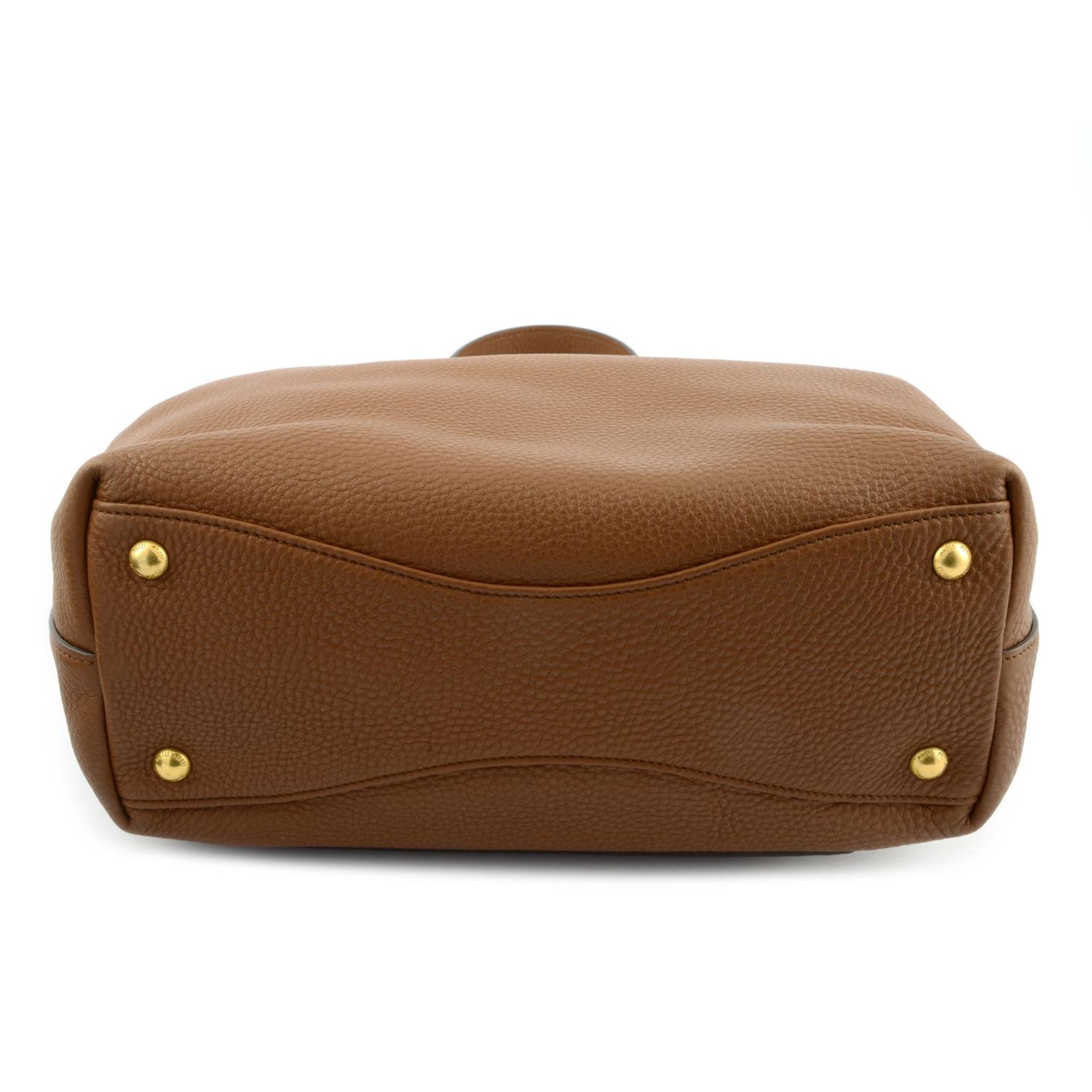 MIU MIU - a Vitello tan leather handbag. - Bild 4 aus 4