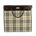 BURBERRY - a Nova Check handbag.