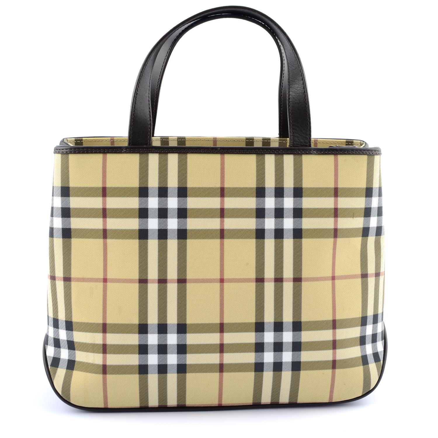 BURBERRY - a Nova Check handbag. - Image 2 of 6