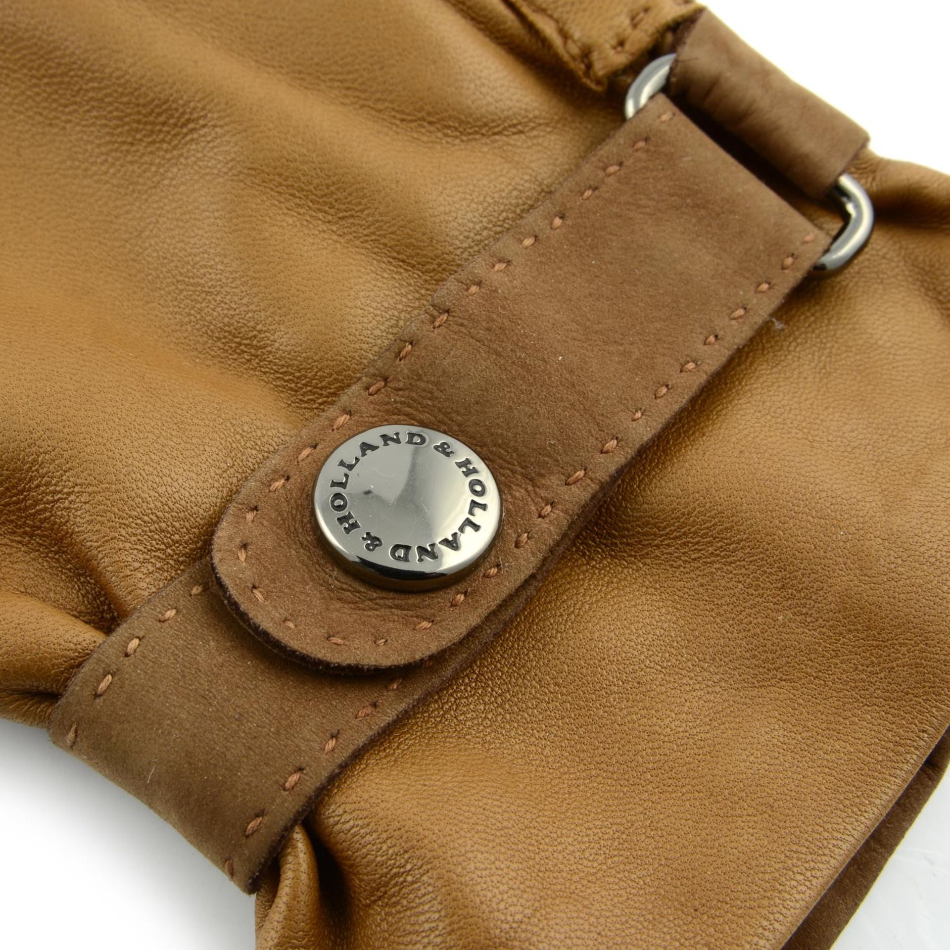 HOLLAND & HOLLAND - a pair of luxury leather hunting gloves. - Image 3 of 5