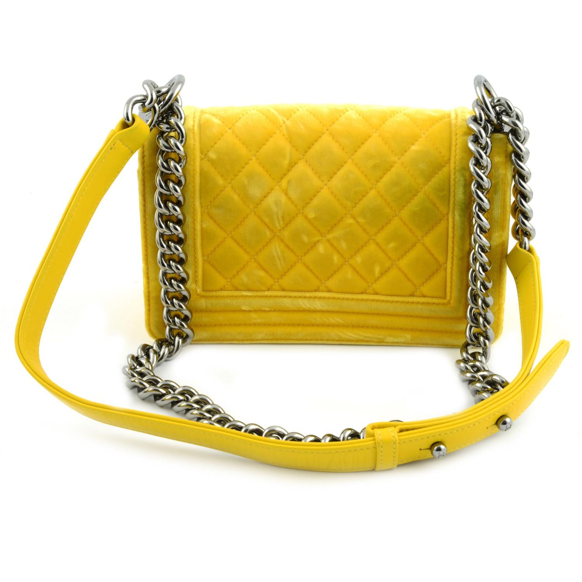 CHANEL - a Small Boy handbag. - Bild 2 aus 10