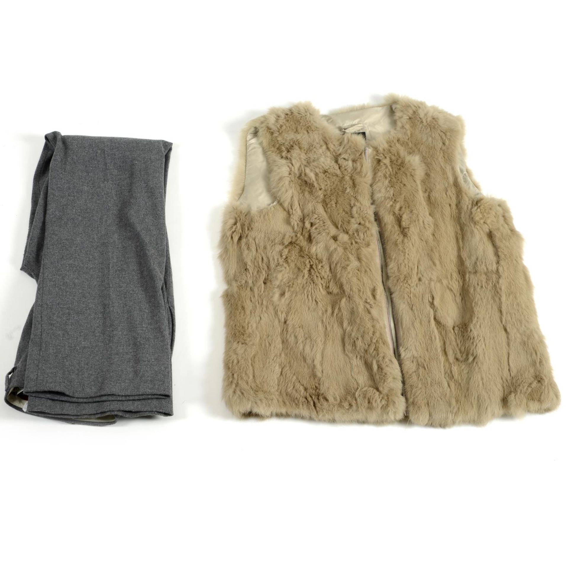 MAX MARA - a ladies coat, a coney fur gilet and a pair of trousers. - Bild 5 aus 5