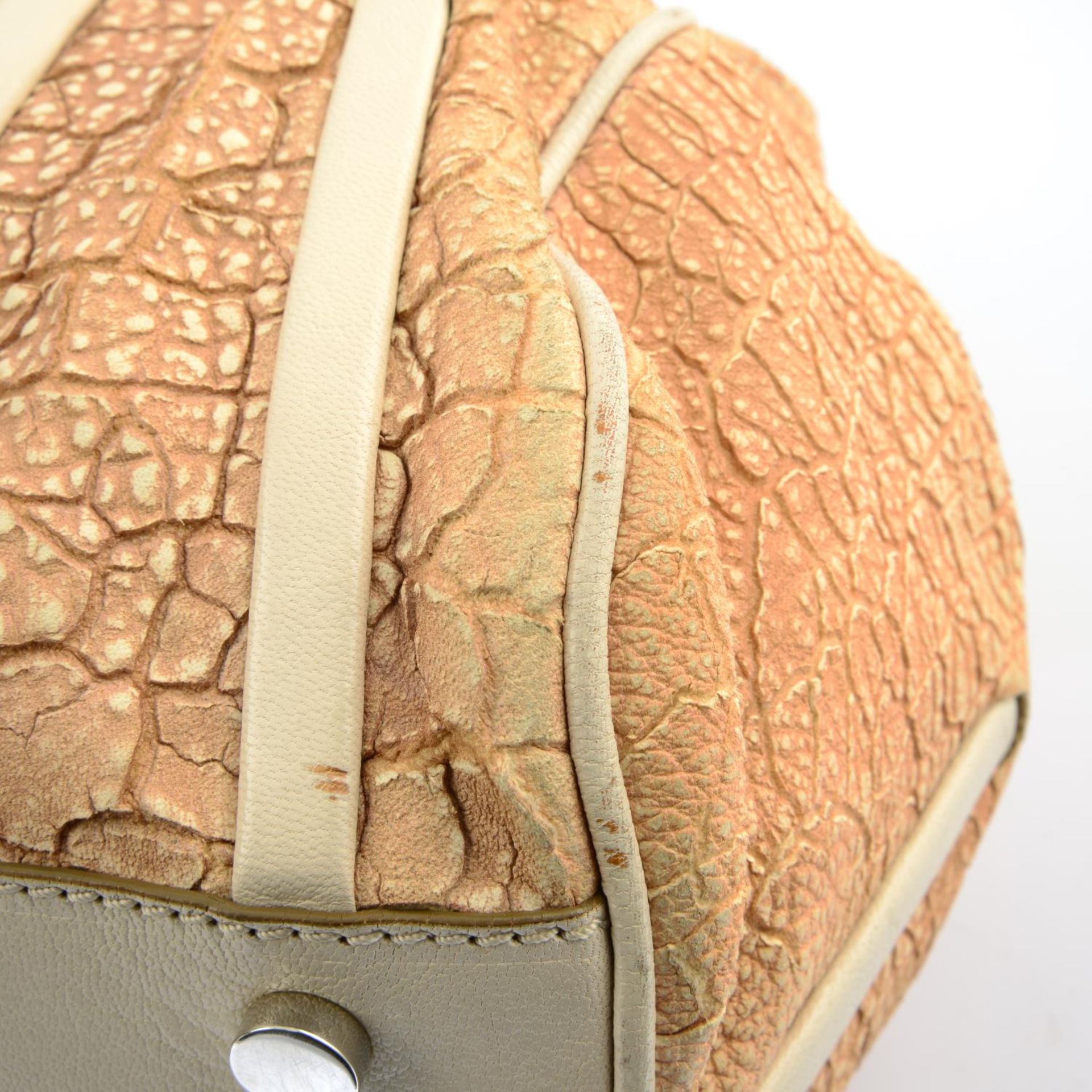 CÉLINE - a textured leather handbag. - Bild 6 aus 9