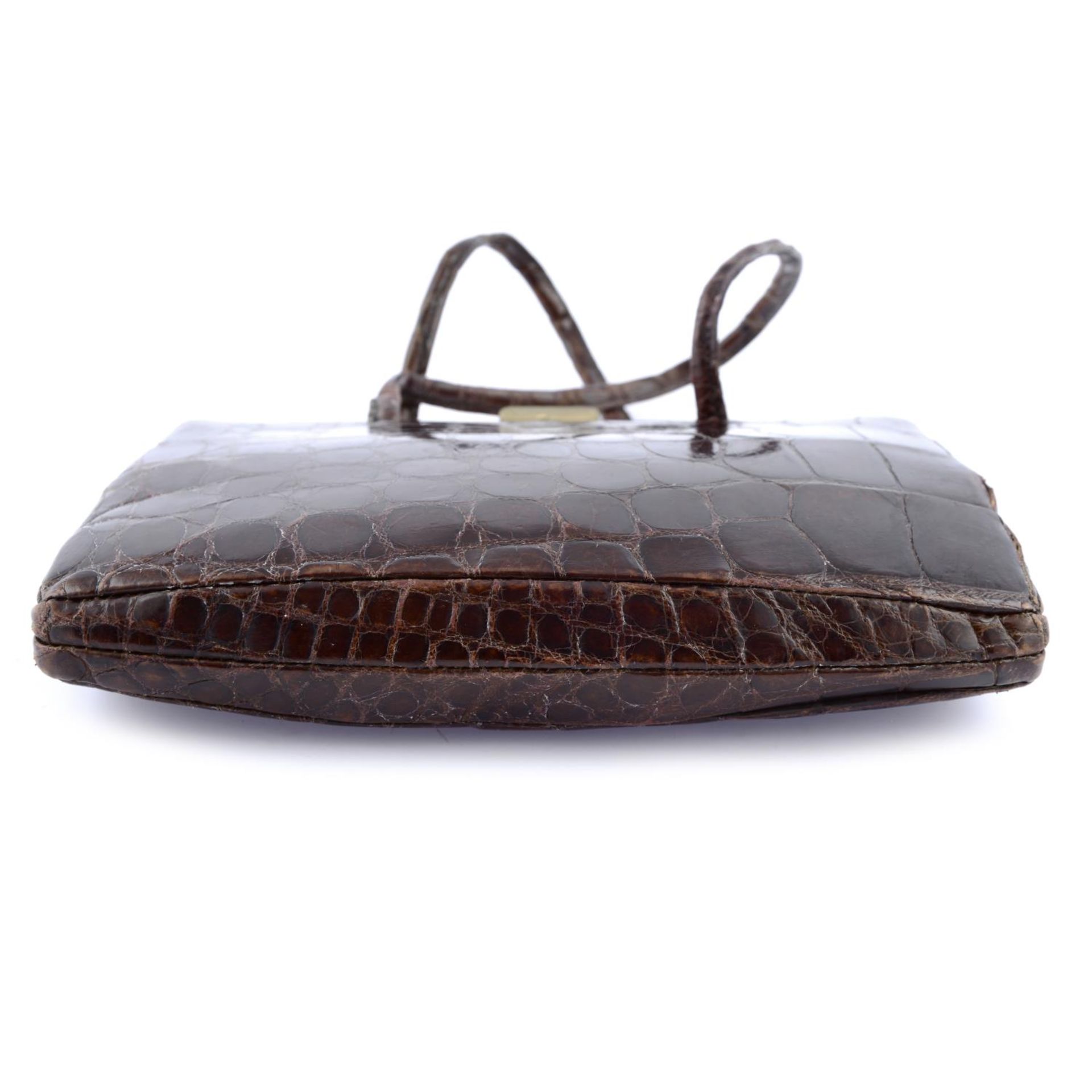 ASPREY - a vintage crocodile skin handbag. - Bild 4 aus 6