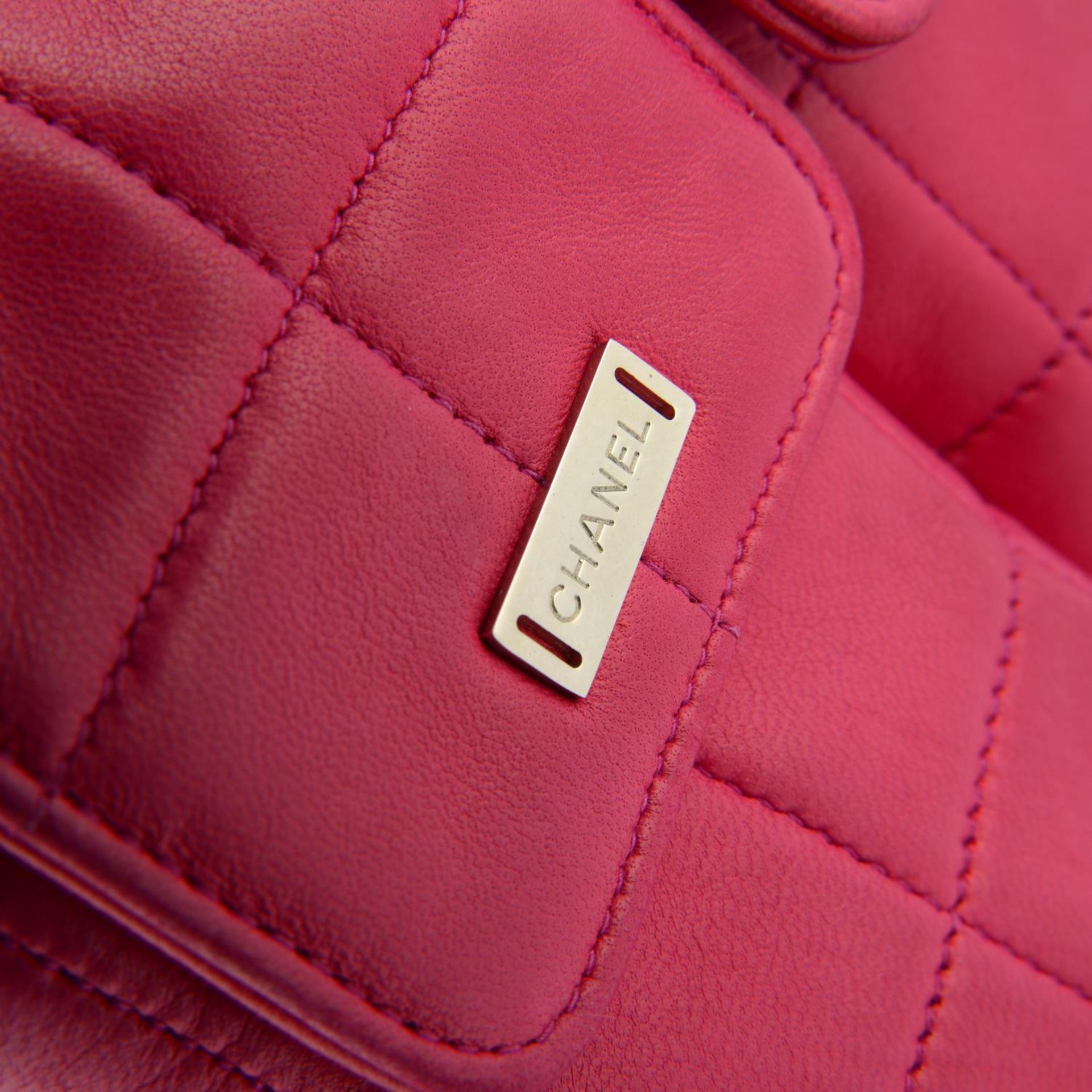 CHANEL - a pink Reissue Chocolate Bar handbag. - Bild 7 aus 7