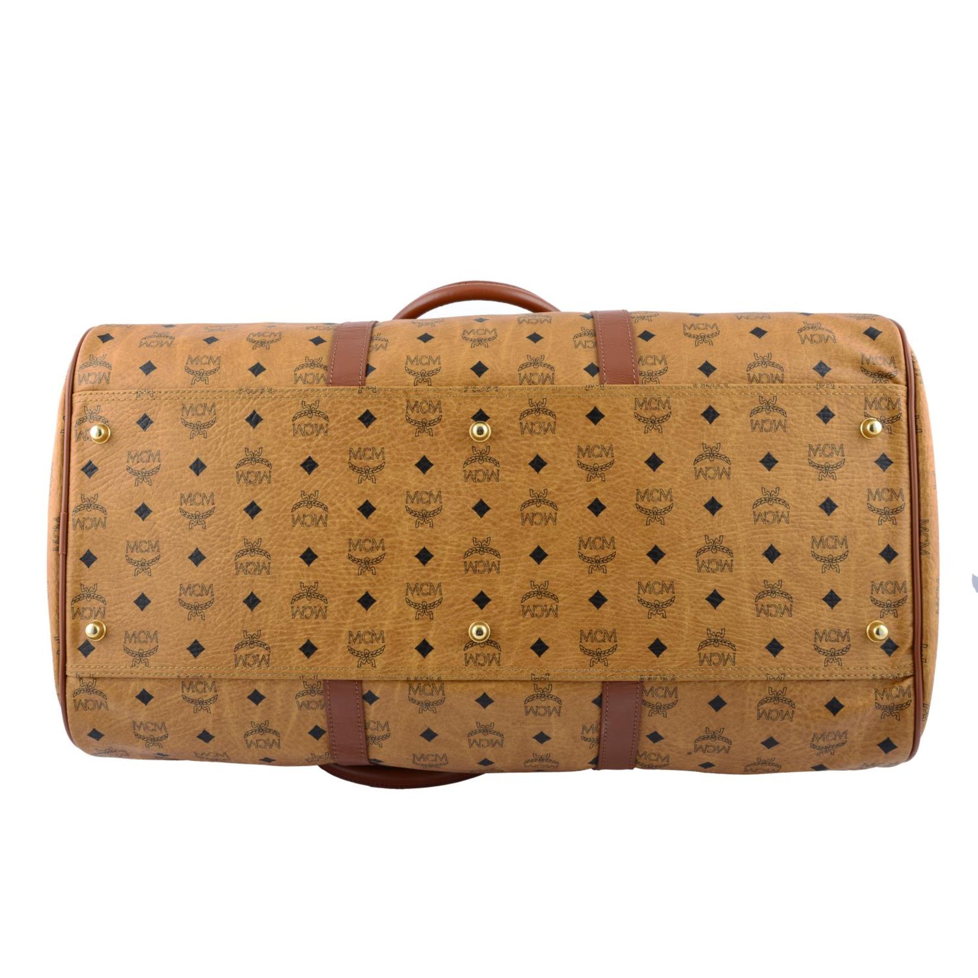 MCM - a weekend travel bag. - Image 4 of 5