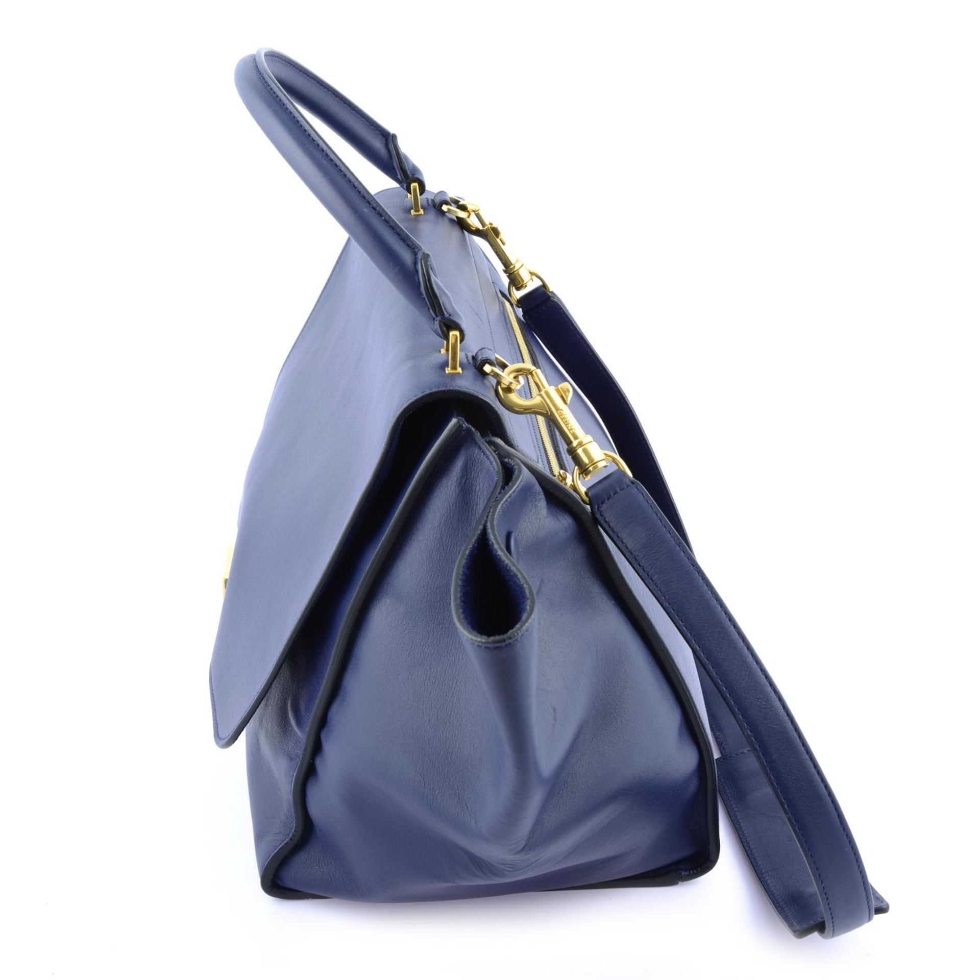 CÉLINE - a blue leather Trapeze handbag. - Image 3 of 4