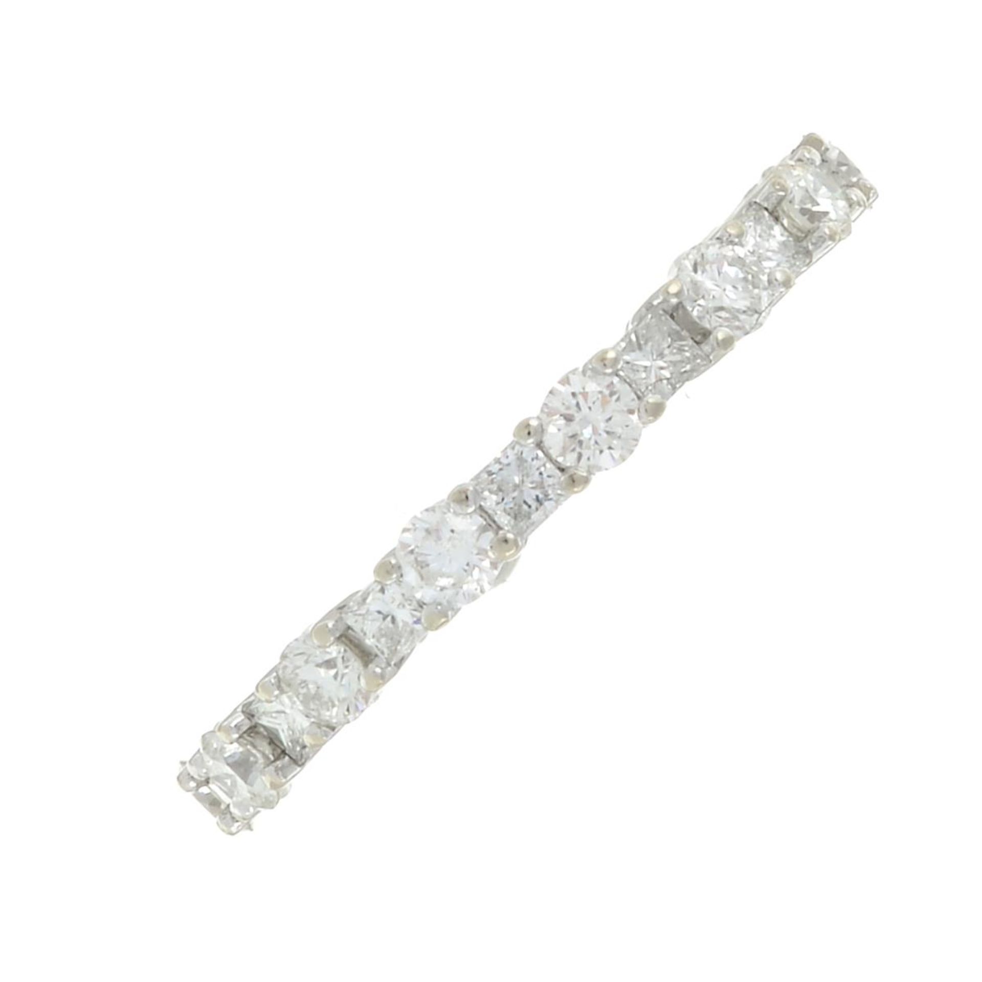 A square-shape and brilliant-cut diamond full eternity ring.Estimated total diamond weight