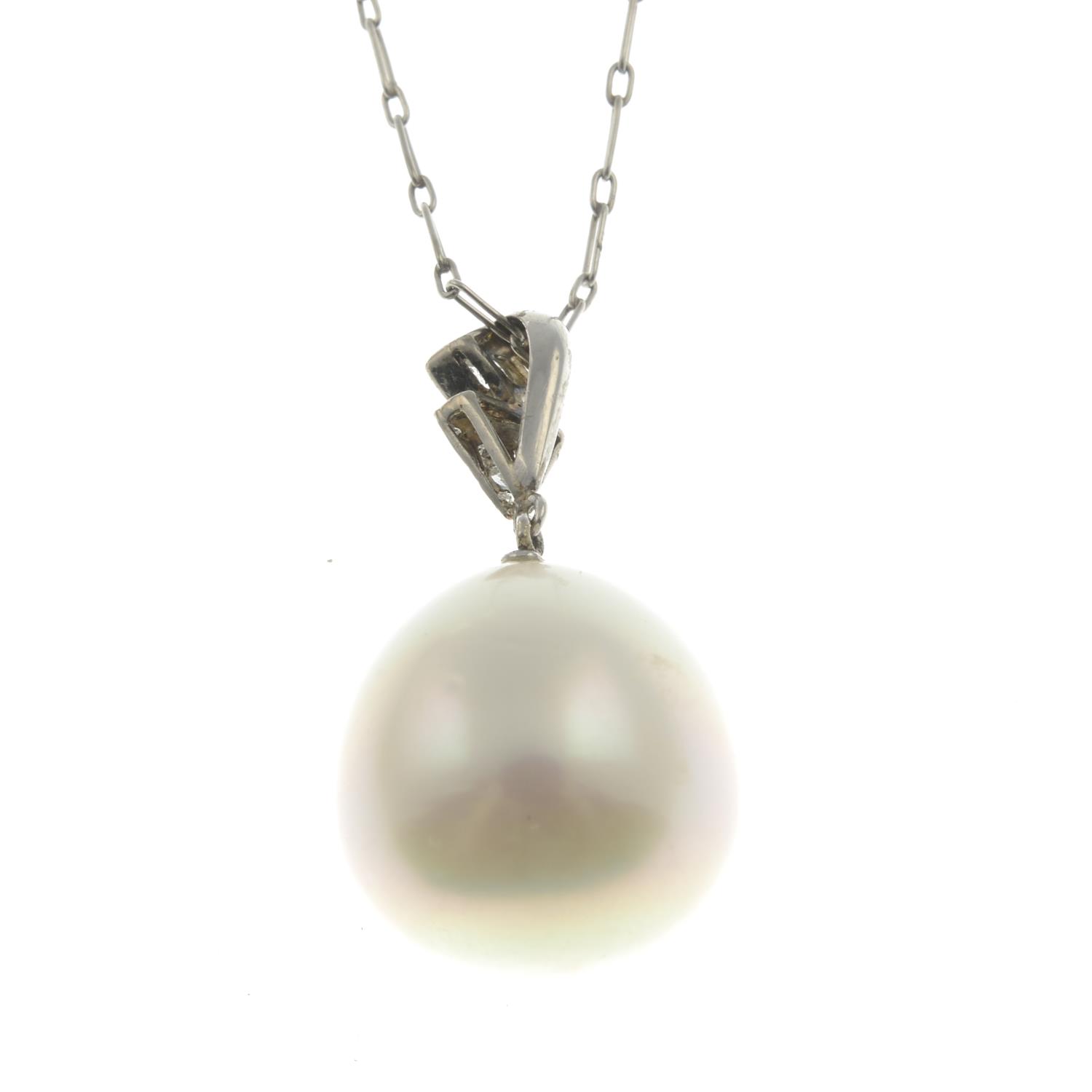 A cultured pearl pendant, - Image 2 of 2