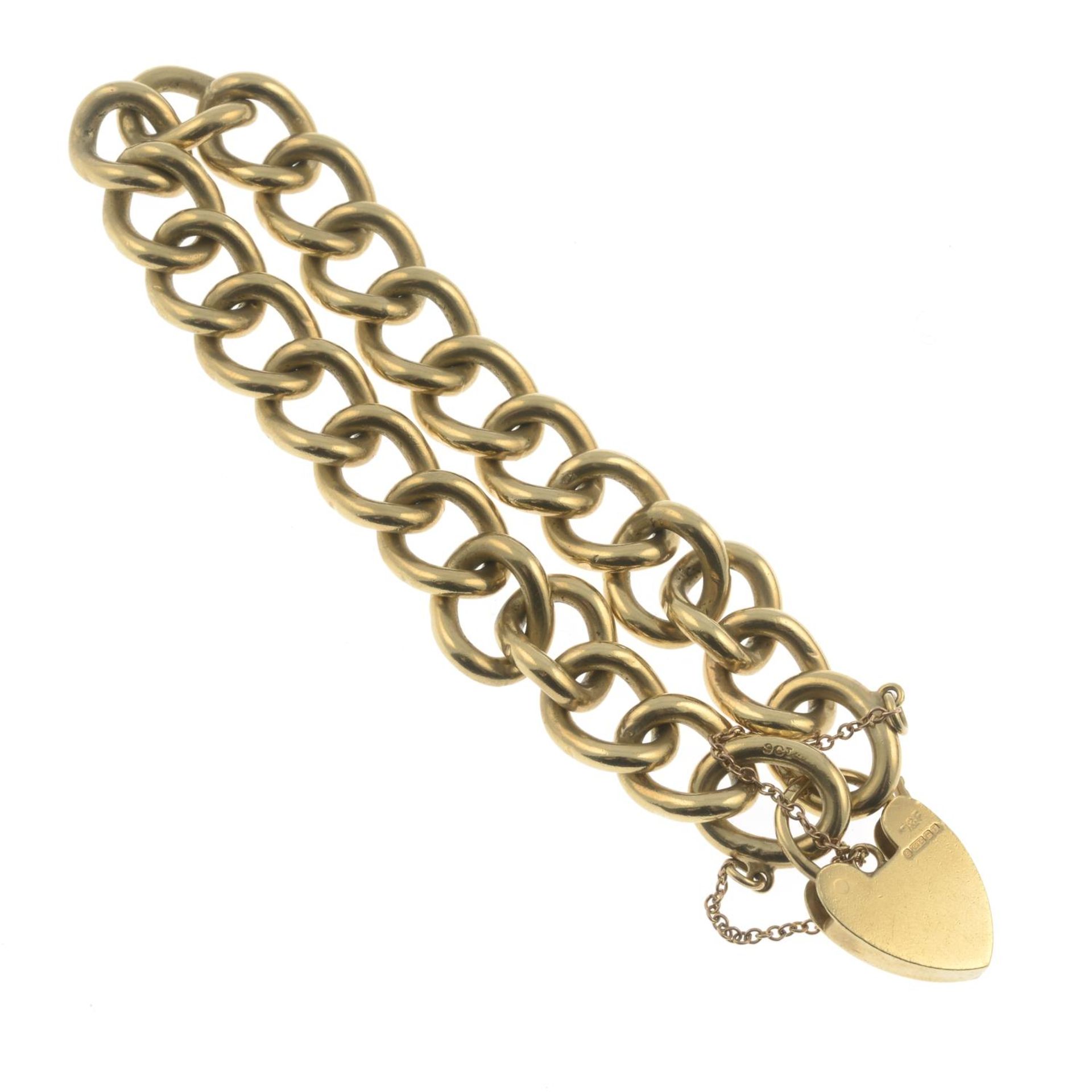 A trace-link chain, with 9ct heart-shape padlock clasp.Bracelet stamped 9ct. - Bild 2 aus 2
