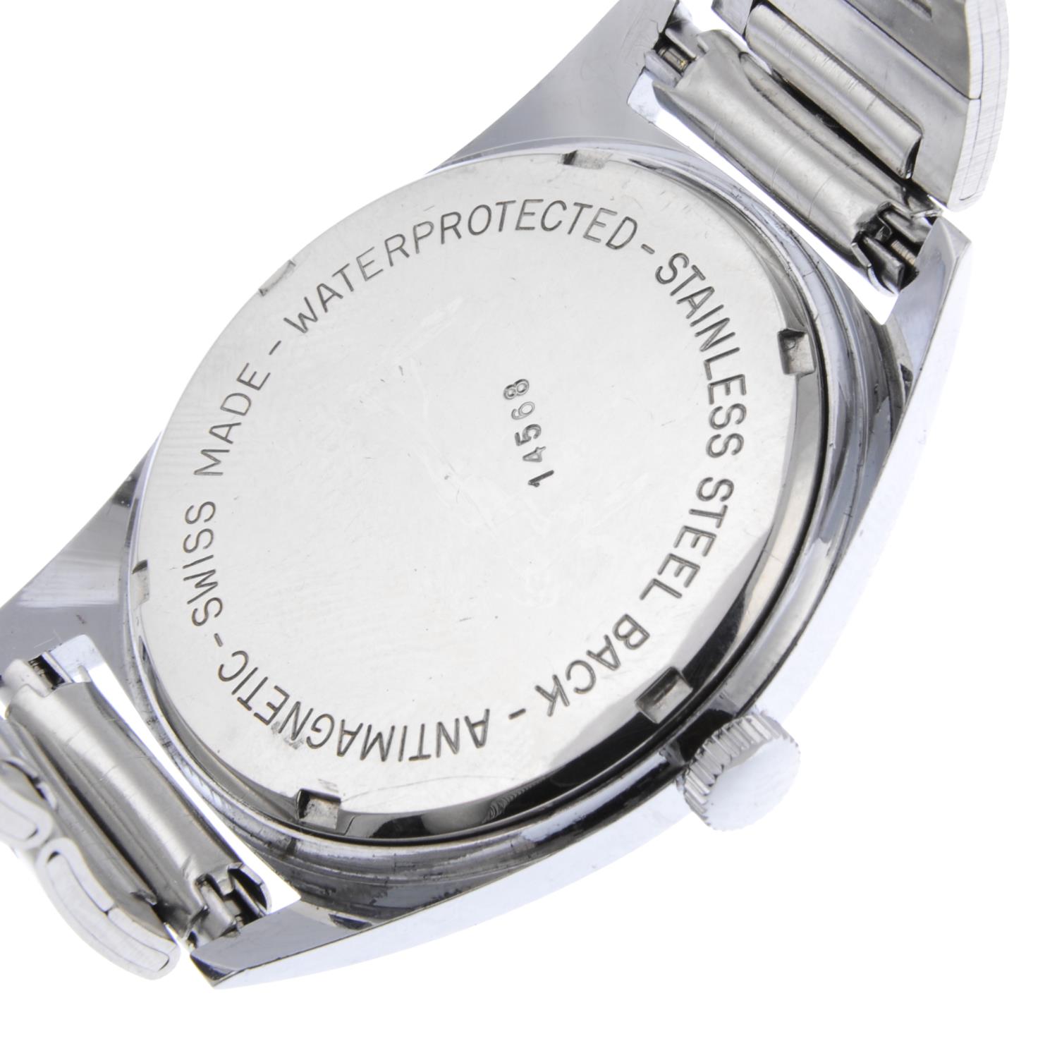 GIRARD PERREGAUX - a gentleman's bracelet watch. - Image 4 of 4