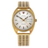 OMEGA - a gentleman's Seamaster f300Hz bracelet watch.