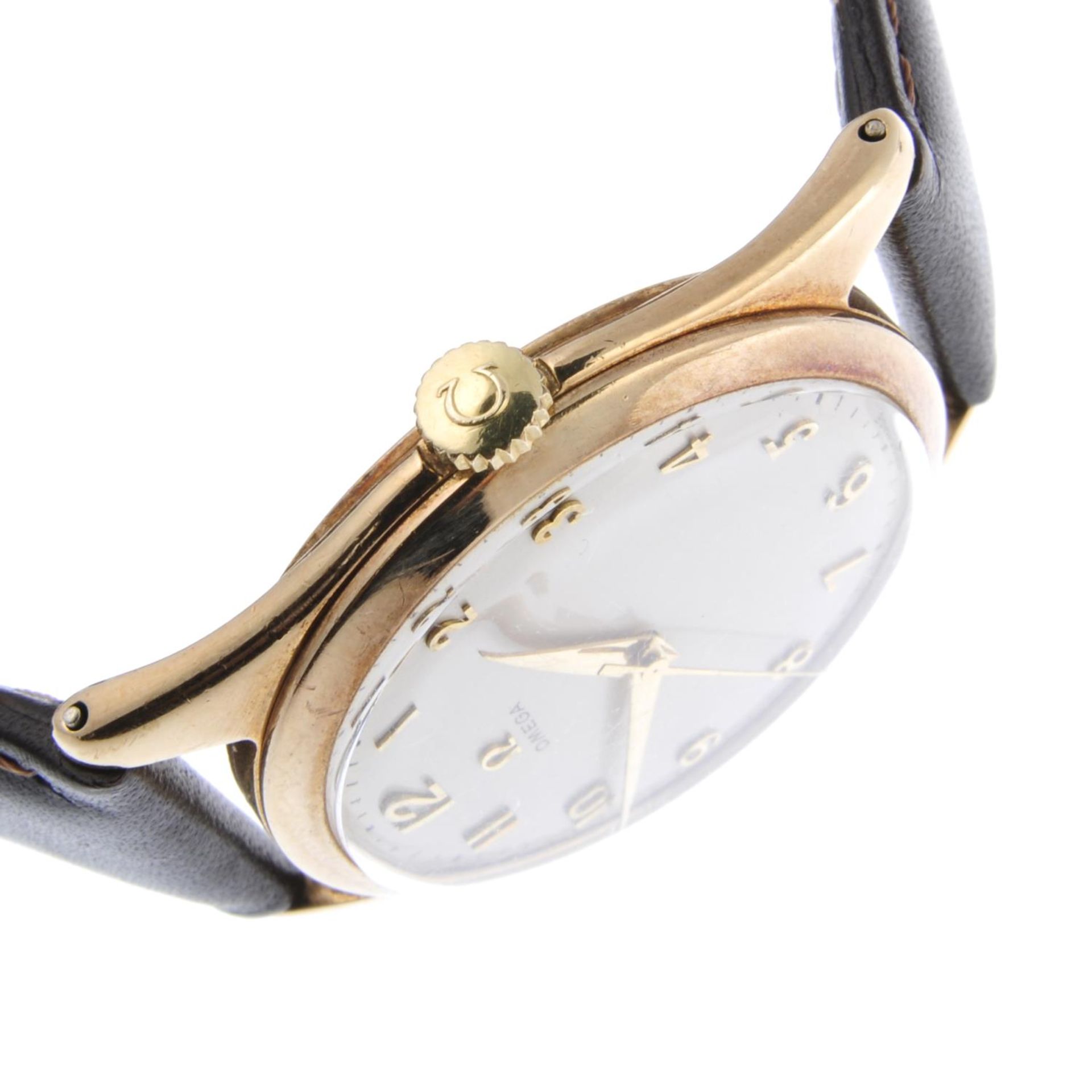 OMEGA - a gentleman's wrist watch. - Image 4 of 4
