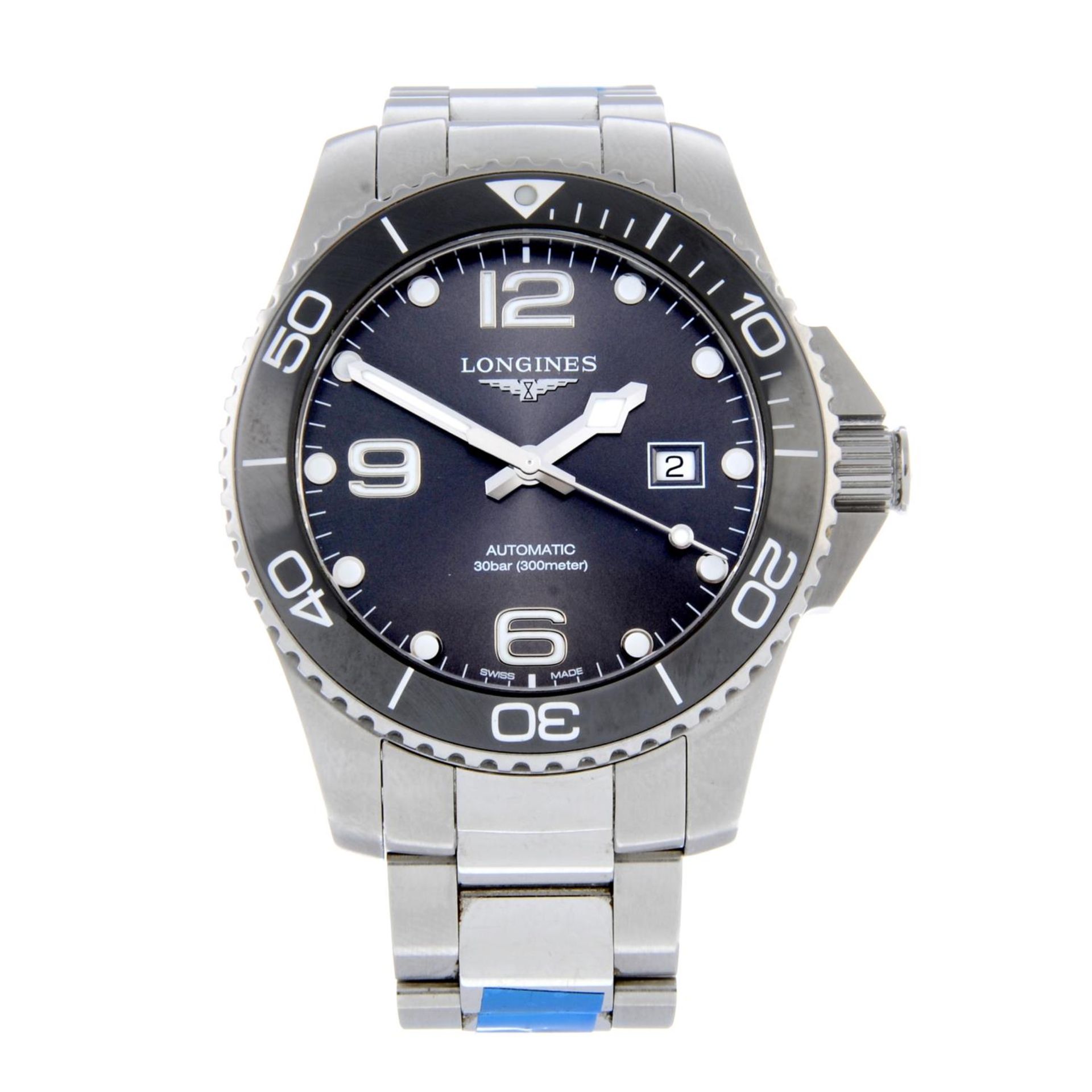 LONGINES - a gentleman's Hydro Conquest bracelet watch.