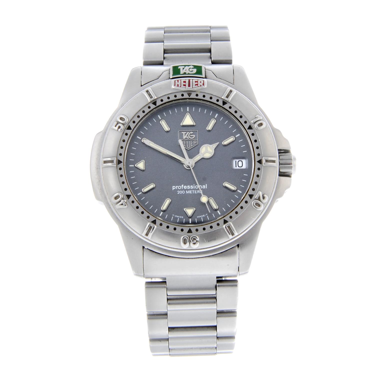 TAG HEUER - a gentleman's 4000 Series bracelet watch.