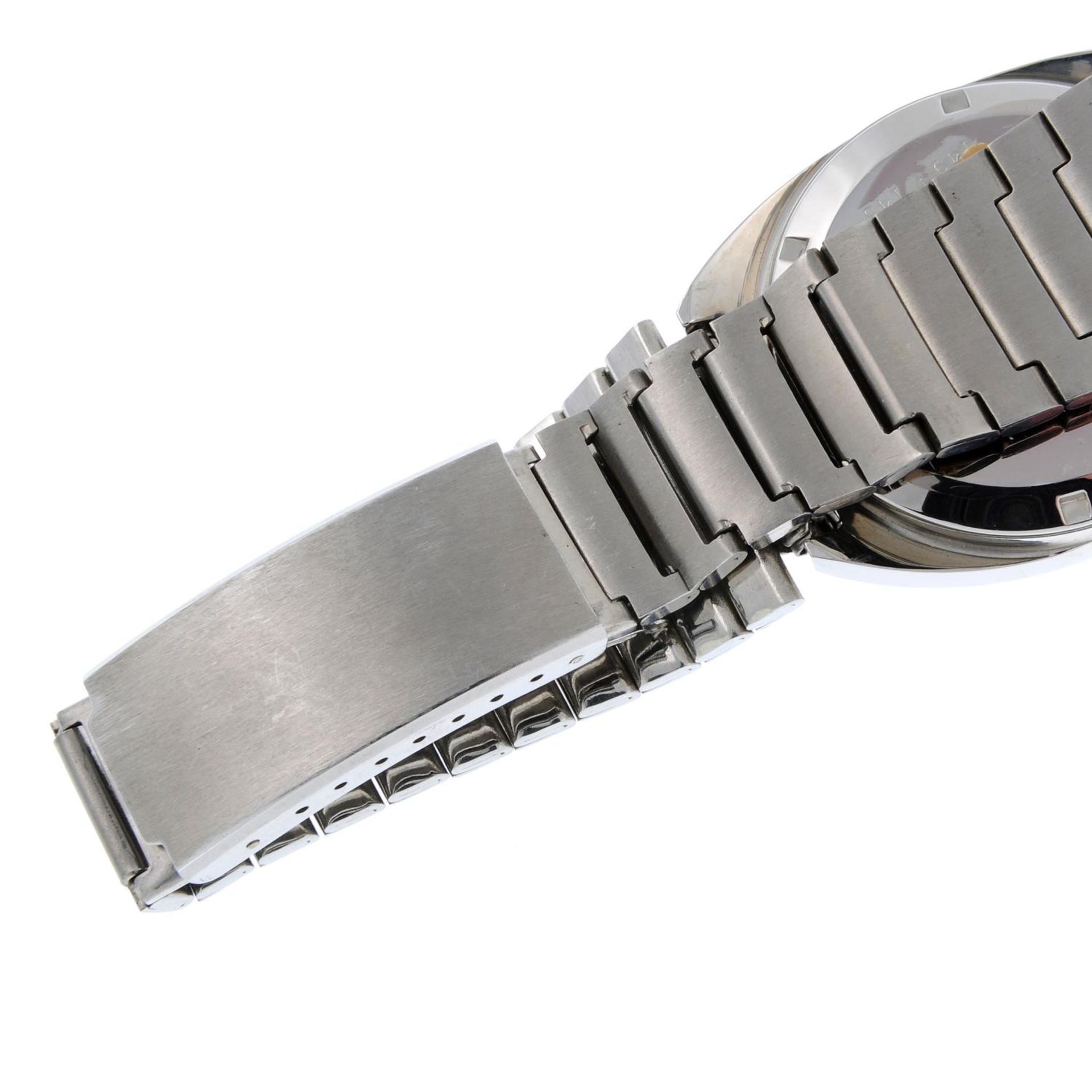 ZENITH - a gentleman's Sporto bracelet watch. - Image 2 of 4