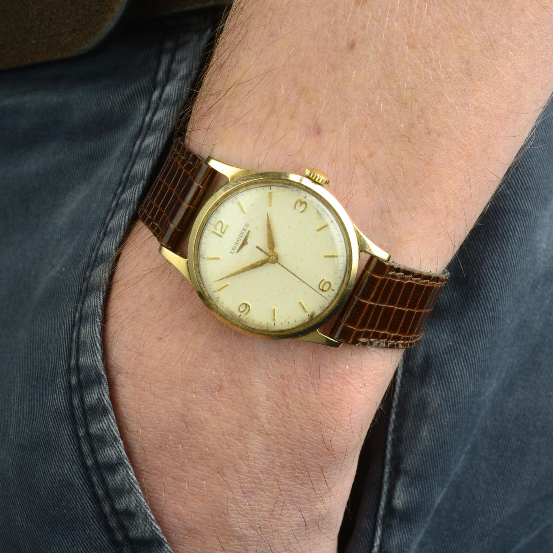 LONGINES - a gentleman's wrist watch. - Image 3 of 5