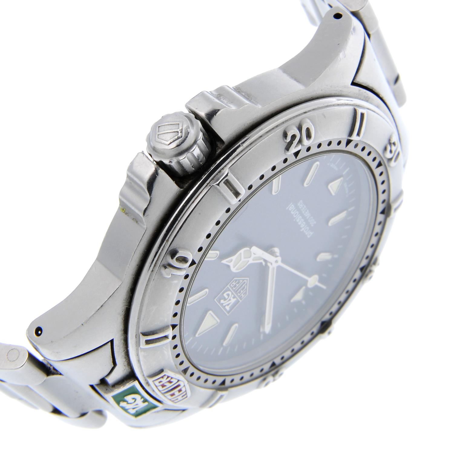 TAG HEUER - a gentleman's 4000 Series bracelet watch. - Image 3 of 4
