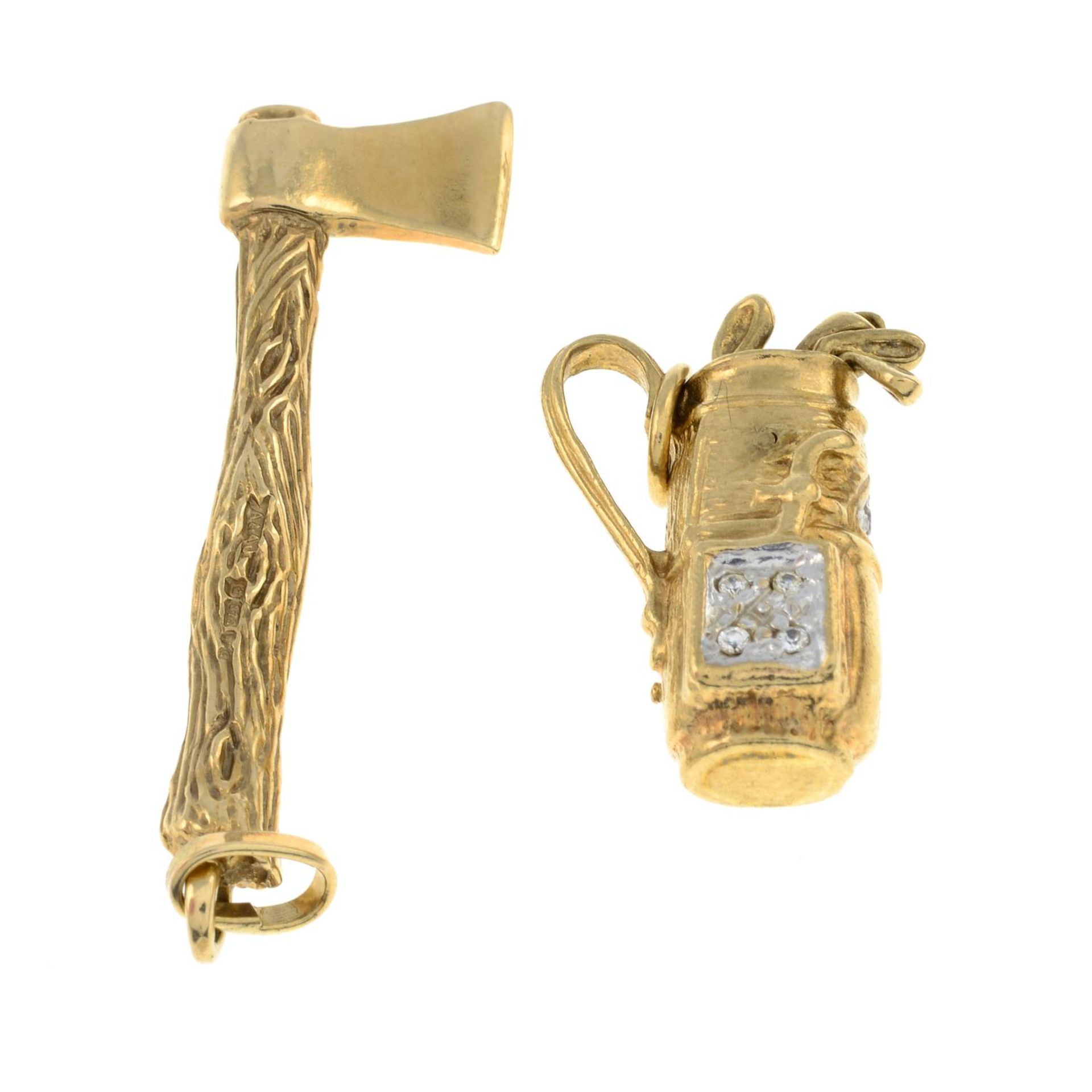 9ct gold axe pendant, hallmarks for 9ct gold, length 4.8cms, 4.3gms. - Image 2 of 2